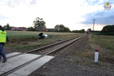 Chojnice-zderzenie samochodu z szynobusem