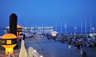 Orange Kino tłumy na molo w Sopocie