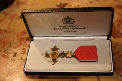 Order Imperium Brytyjskiego dla Jerzego Limona_fot. mat.pras. (2)