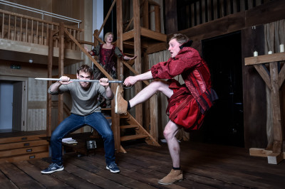 zdjęcie z próby WESOŁYCH KUMOSZE-K Z WINDSORU foto Dawid Linkowsk-i (10)