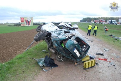 pol wypadek dachowanie na a1