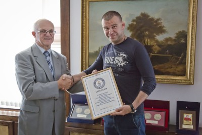 centrum Przekazanie certyfiaktu