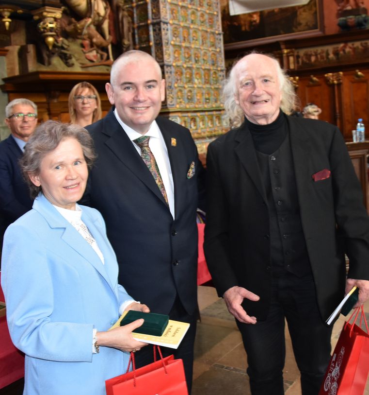 Dwor-Artusa-Fot_-J_Wikowski-A31_7432