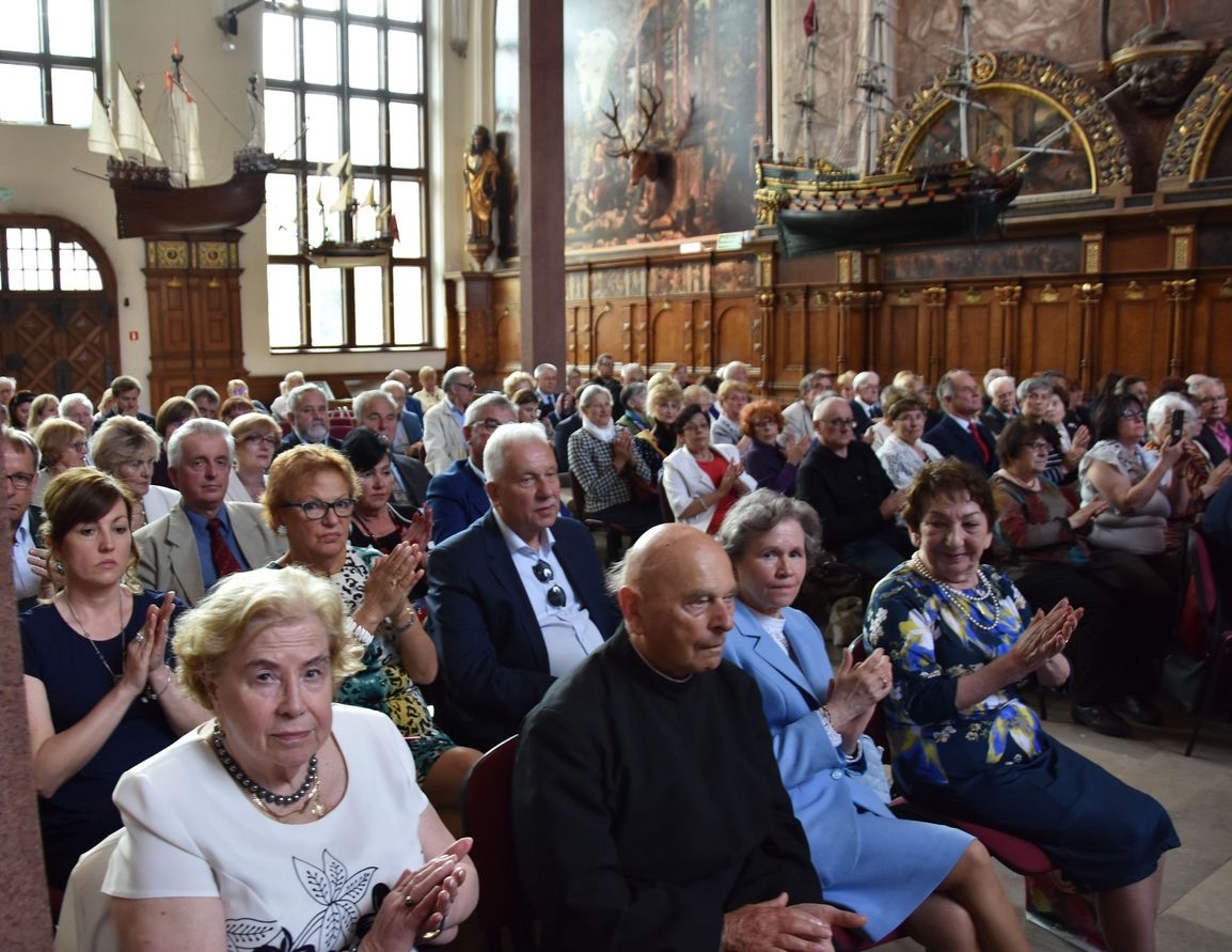 MNG-Dwor-Artusa-ludzie-7-Fot_J_Wikowski-A31_7394