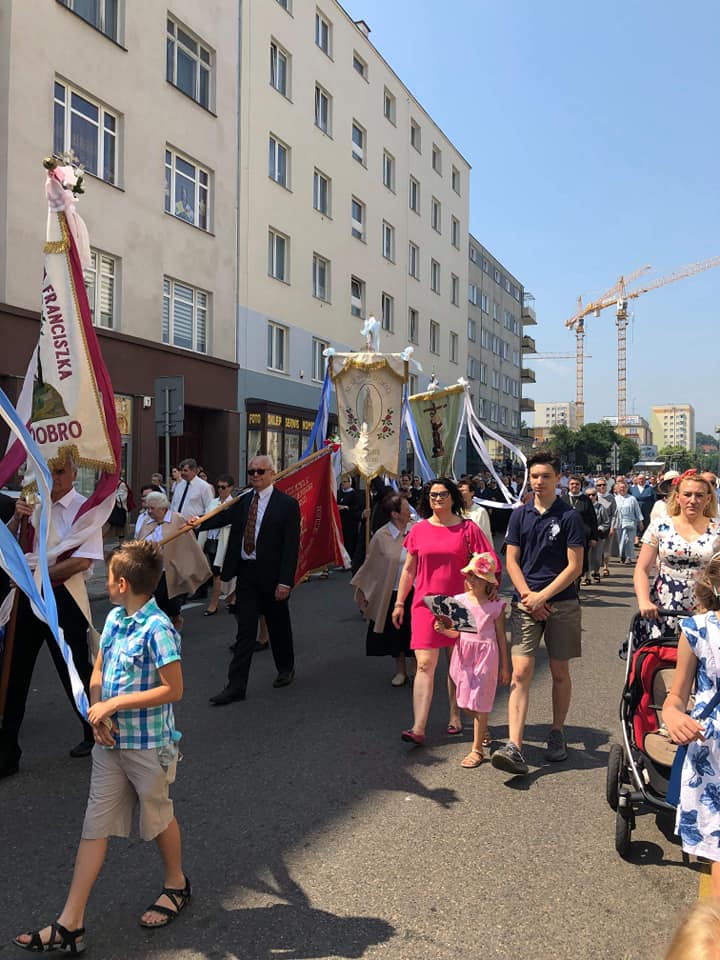 arciszewska boze cialo facebook