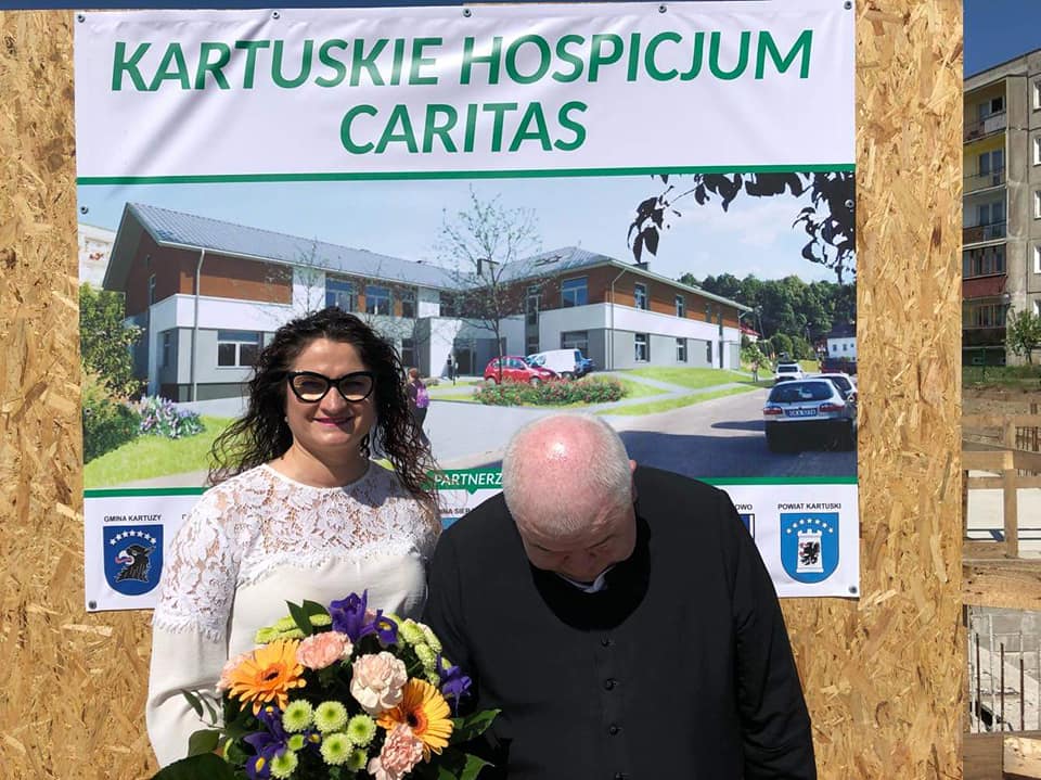 arciszewska caritas facebook