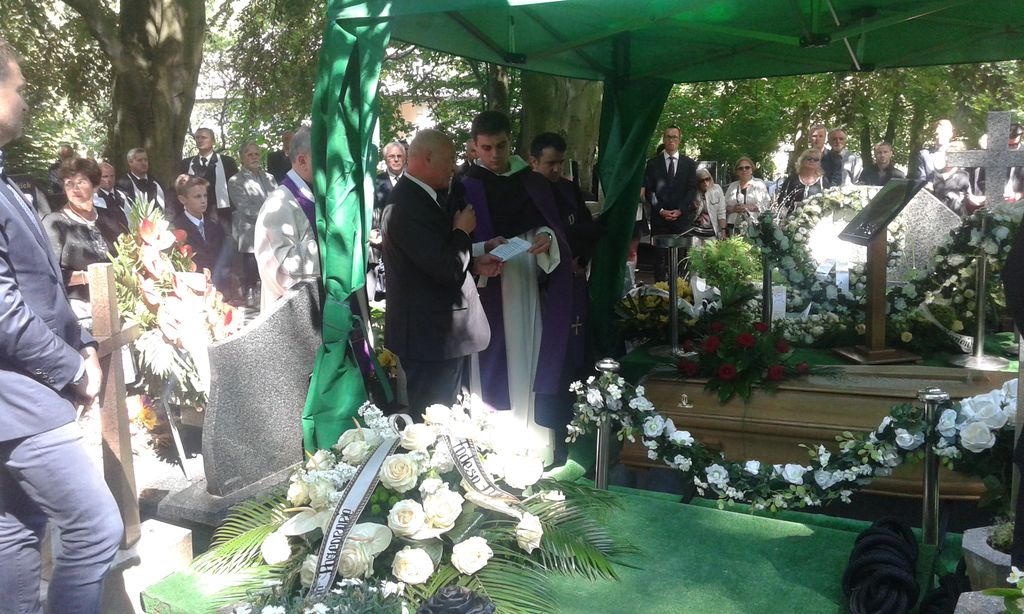 pogrzeb Jurka Okonskiego fot_J_Wikowski 20160615_143001