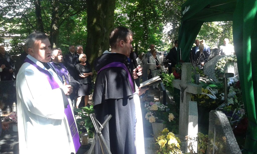 pogrzeb Jurka Okonskiego fot_J_Wikowski 20160615_144105