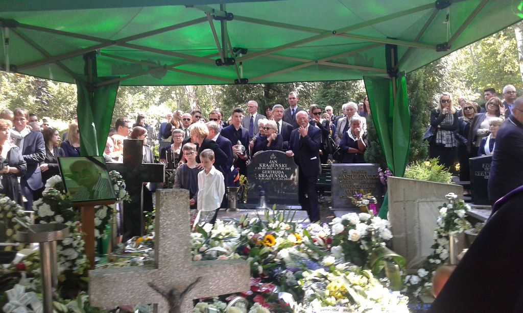pogrzeb Jurka Okonskiego fot_J_Wikowski 20160615_144236