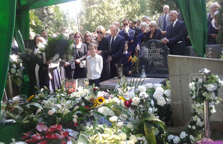 pogrzeb Jurka Okonskiego fot_J_Wikowski 20160615_144259