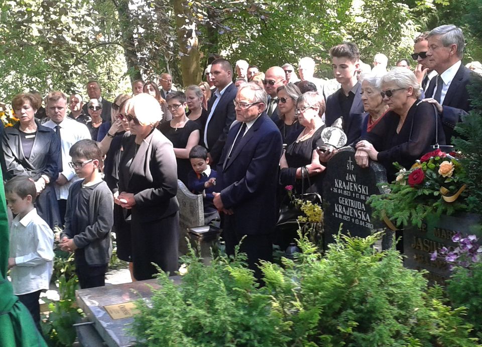 pogrzeb Jurka Okonskiego fot_J_Wikowski b 20160615_143733