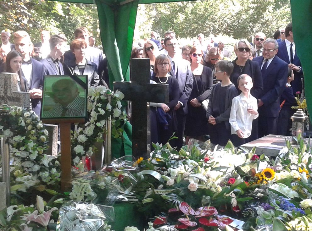 pogrzeb Jurka Okonskiego fot_J_Wikowski c 20160615_145010